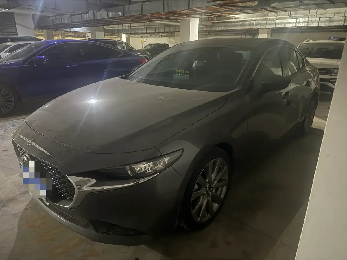 2022 Mazda 3 Axela 2.0L 158HP L4 6AT