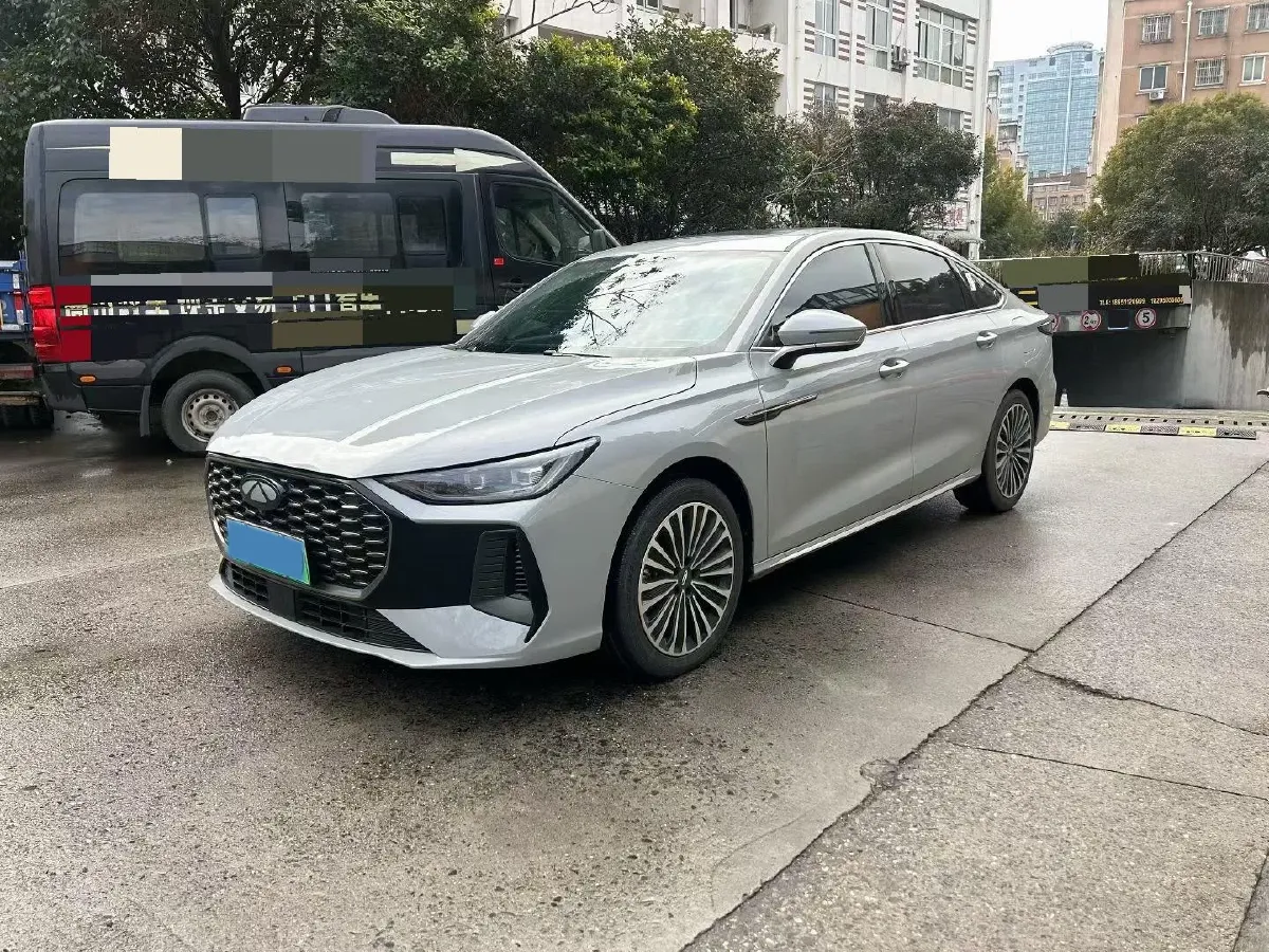 2025 Fulwin FulwinA8L 1.5T 156HP L4 1DHT PHEV 18.67KWH,autocango,china used car exporter,china ev exporter,chinese used car exporter,chinese used ev exporter
