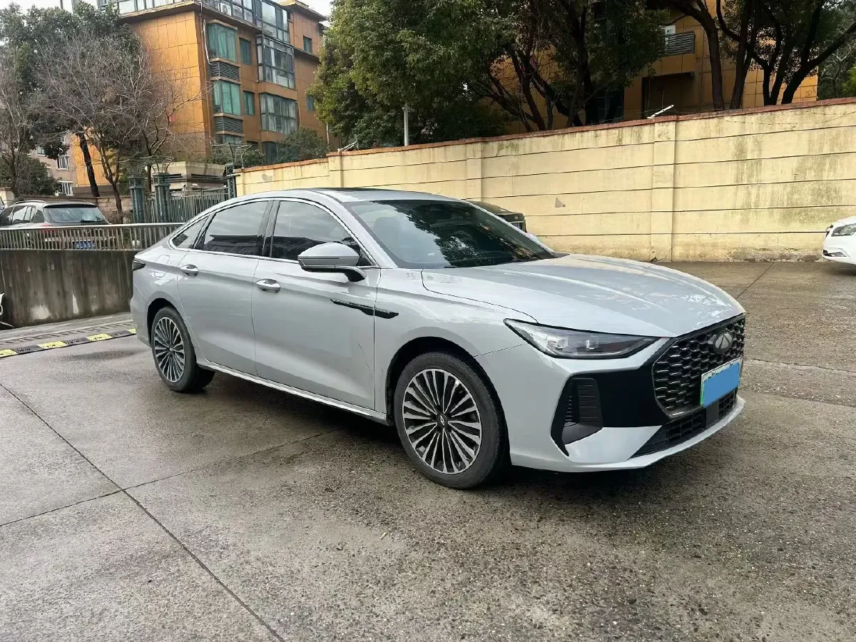 2025 Fulwin FulwinA8L 1.5T 156HP L4 1DHT PHEV 18.67KWH,autocango,china used car exporter,china ev exporter,chinese used car exporter,chinese used ev exporter