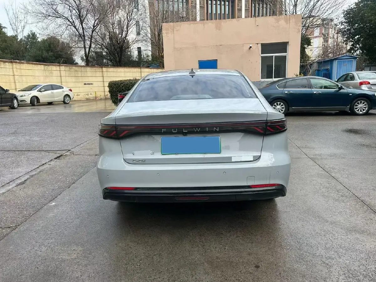 2025 Fulwin FulwinA8L 1.5T 156HP L4 1DHT PHEV 18.67KWH,autocango,china used car exporter,china ev exporter,chinese used car exporter,chinese used ev exporter
