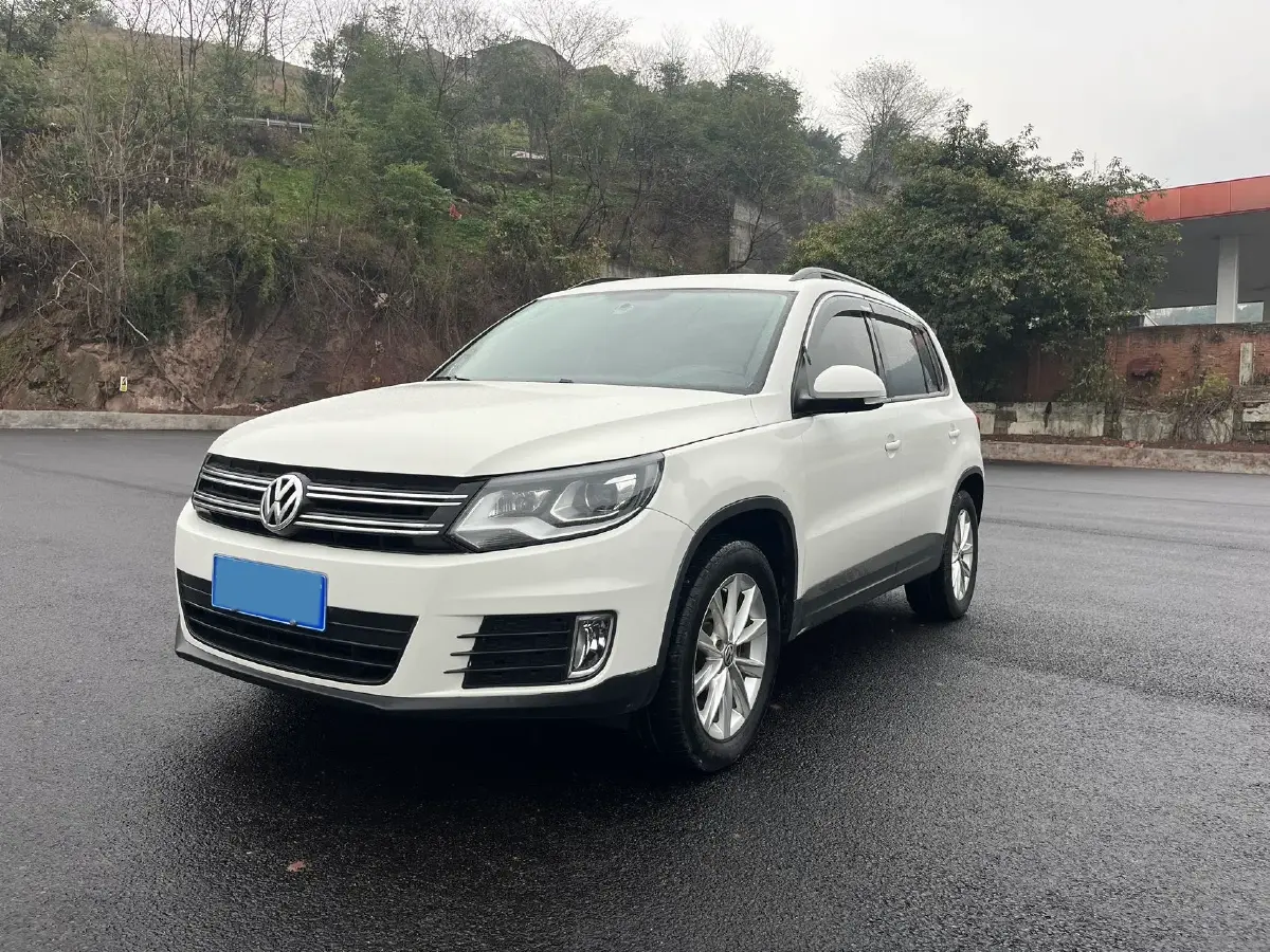 2016 Volkswagen Touran 1.4T 150HP L4 7DCT