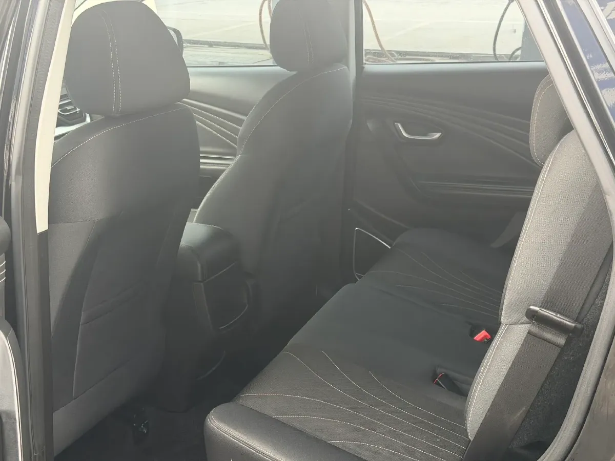 2021 SWM G05 2.0L 143HP L4 5MT,autocango,china used car exporter,china ev exporter,chinese used car exporter,chinese used ev exporter