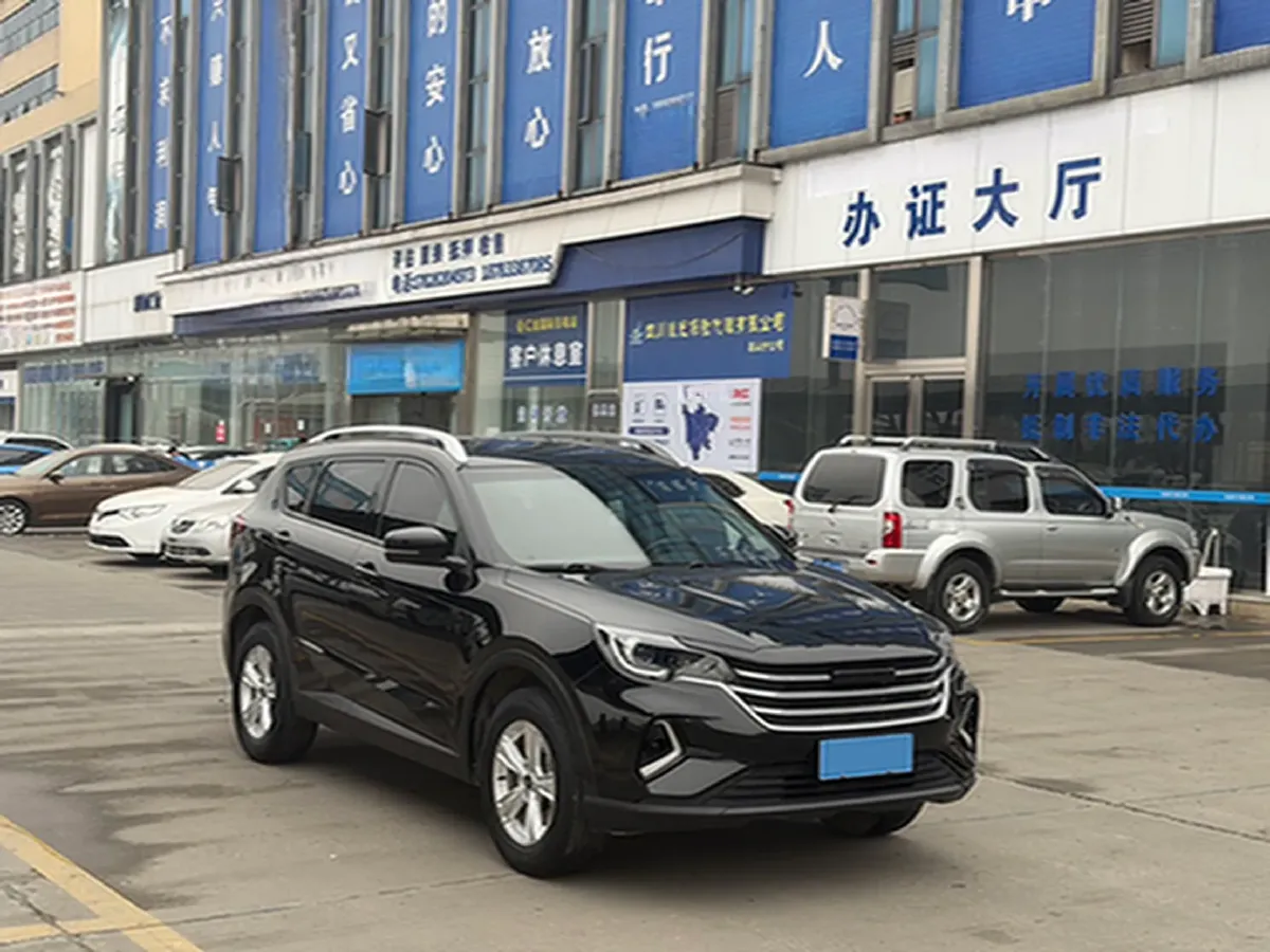 2021 SWM G05 2.0L 143HP L4 5MT,autocango,china used car exporter,china ev exporter,chinese used car exporter,chinese used ev exporter