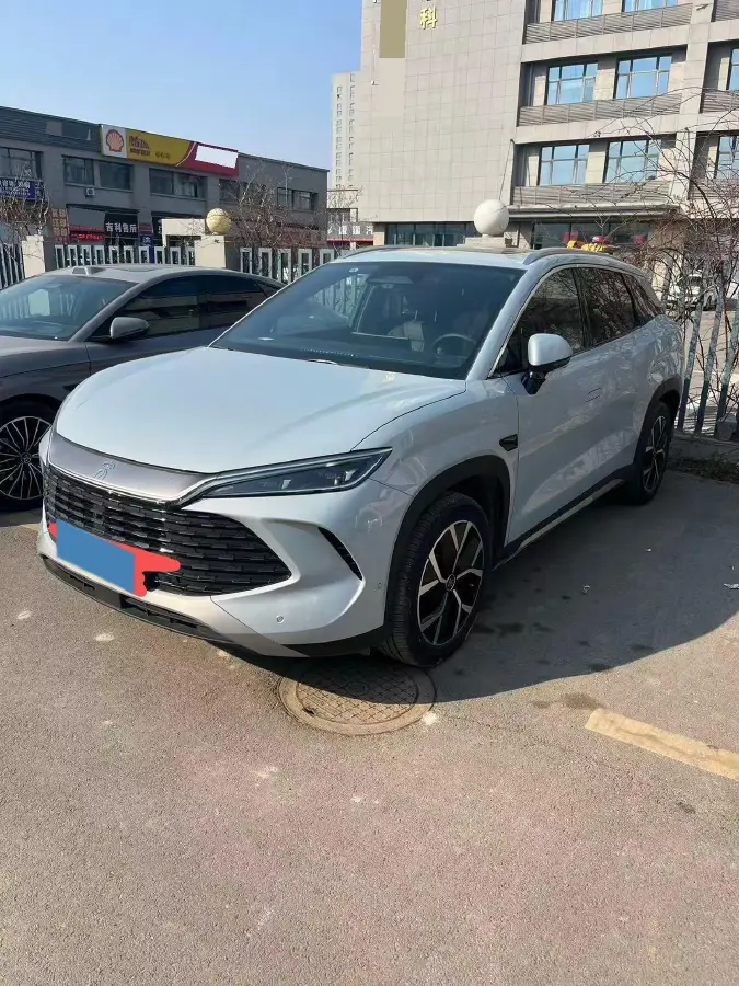 2025 BYD SongL DM-i 1.5L 101HP L4 E-CVT PHEV 26.6KWH