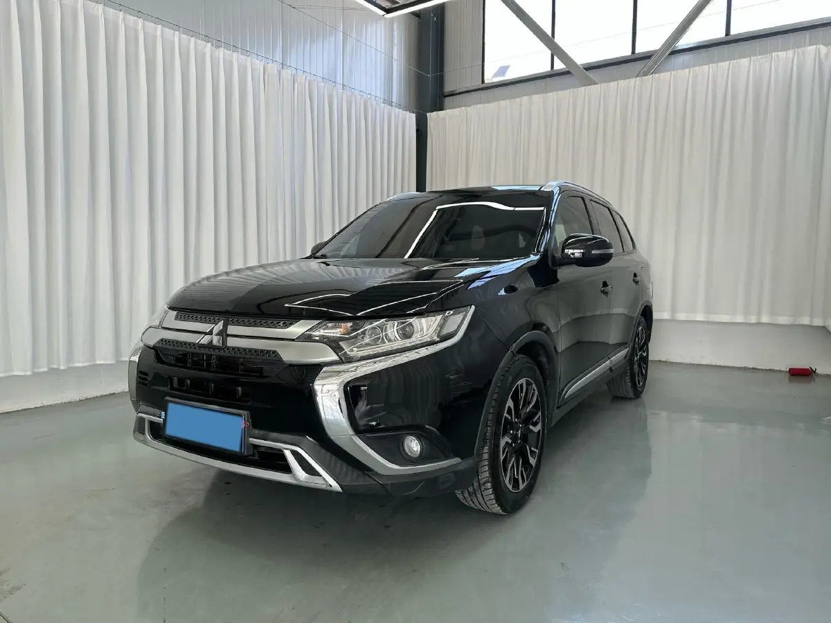 2019 Mitsubishi Outlander 2.0L 166HP L4 CVT
