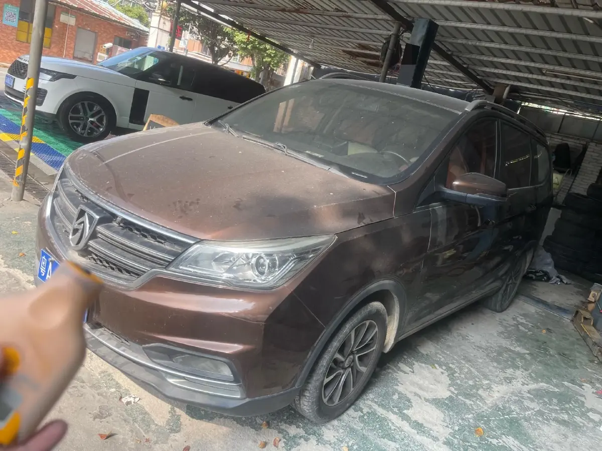 2017 BaoJun 730 1.5T 150HP L4 6MT