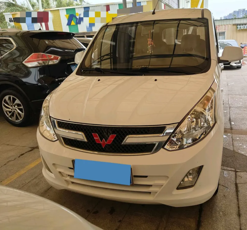 2016 WuLing RongGuang V 1.5L 112HP L4 5MT,autocango,china used car exporter,china ev exporter,chinese used car exporter,chinese used ev exporter