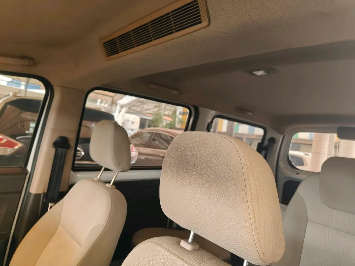 2016 WuLing RongGuang V 1.5L 112HP L4 5MT,autocango,china used car exporter,china ev exporter,chinese used car exporter,chinese used ev exporter