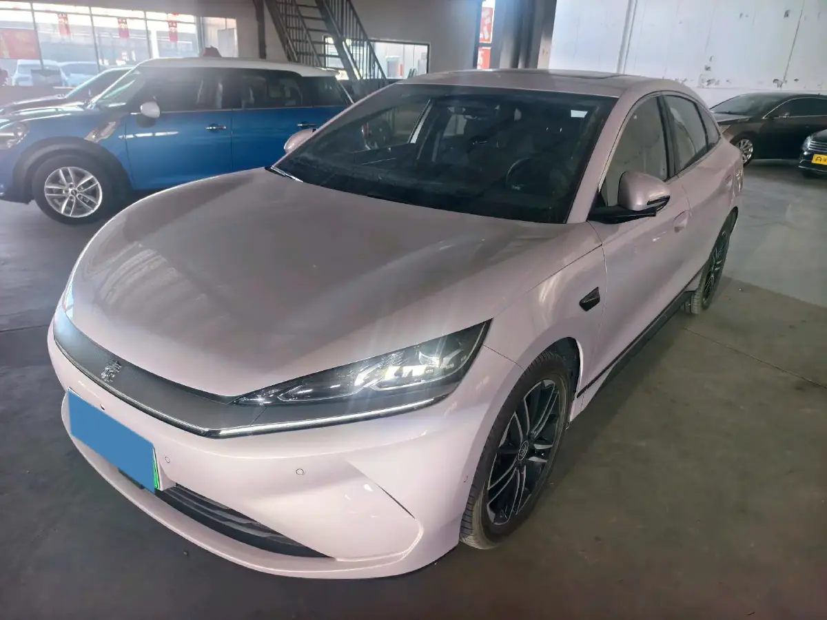 2025 BYD QinL BEV