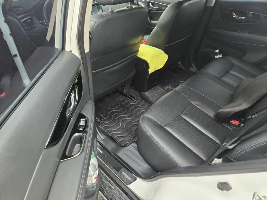 2020 Nissan X-Trail 2.0L 154HP L4 CVT,autocango,china used car exporter,china ev exporter,chinese used car exporter,chinese used ev exporter