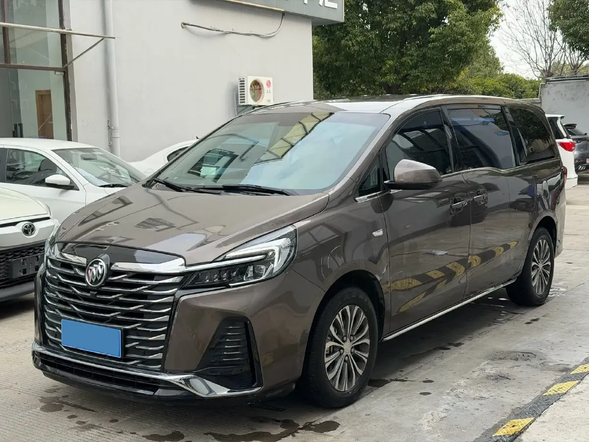 2023 Buick GL8 2.0T 237HP L4 9AT