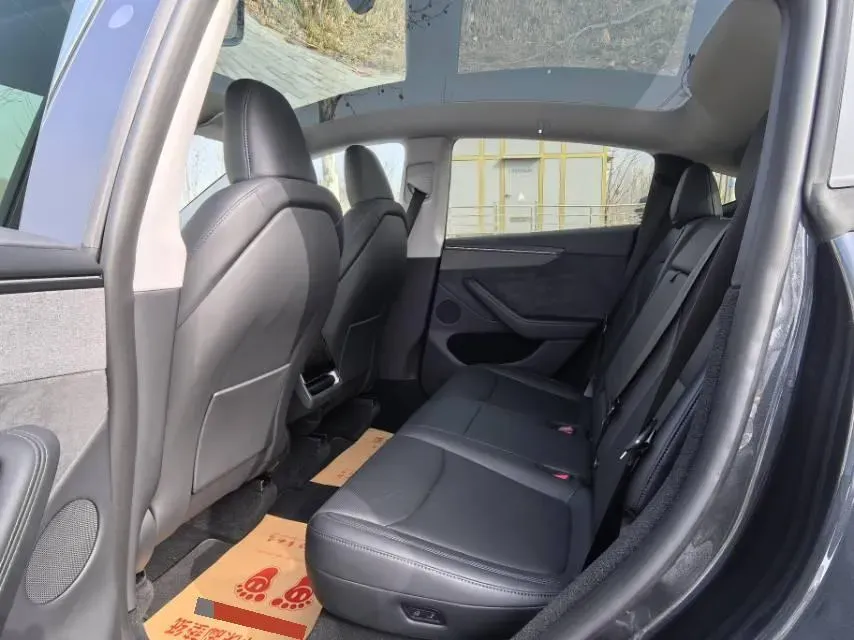 2025 Tesla Model Y L BEV,autocango,china used car exporter,china ev exporter,chinese used car exporter,chinese used ev exporter