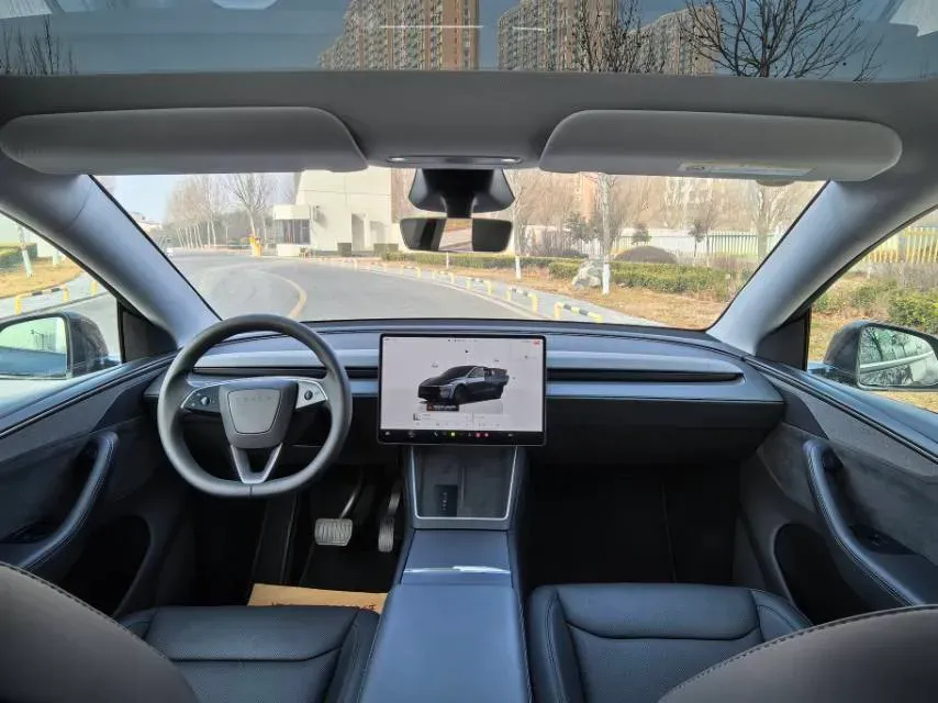 2025 Tesla Model Y L BEV,autocango,china used car exporter,china ev exporter,chinese used car exporter,chinese used ev exporter