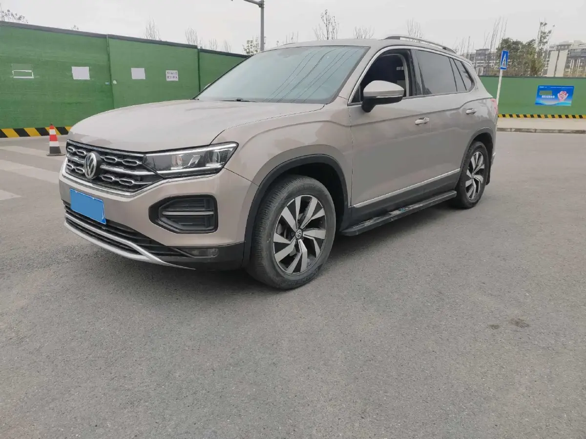 2019 Jeep Cherokee 2.0T 234HP L4 9AT