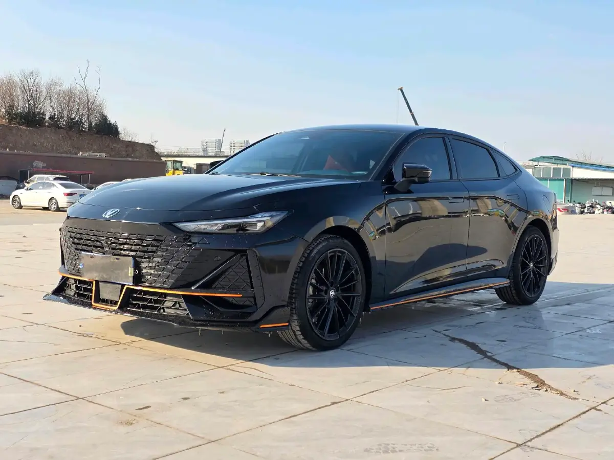 2023 ChangAn UNI-V 1.5T 188HP L4 7DCT