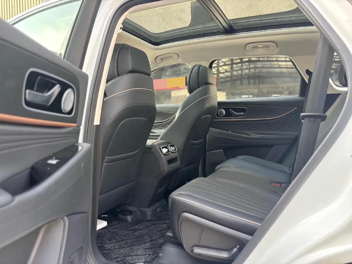 2023 Chery Tiggo 9 2.0T 261HP L4 7DCT,autocango,china used car exporter,china ev exporter,chinese used car exporter,chinese used ev exporter