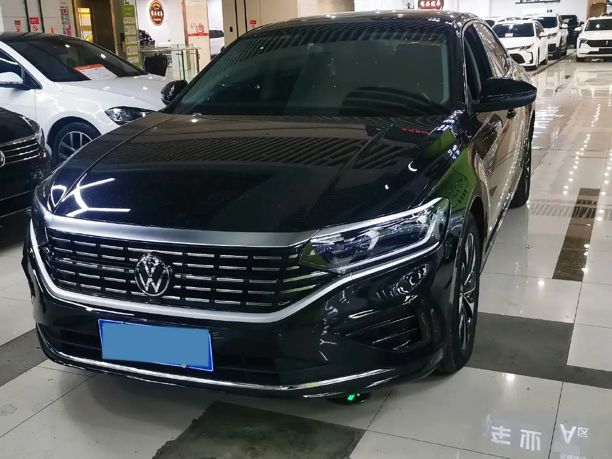 2023 Volkswagen Passat 1.4T 150HP L4 7DCT