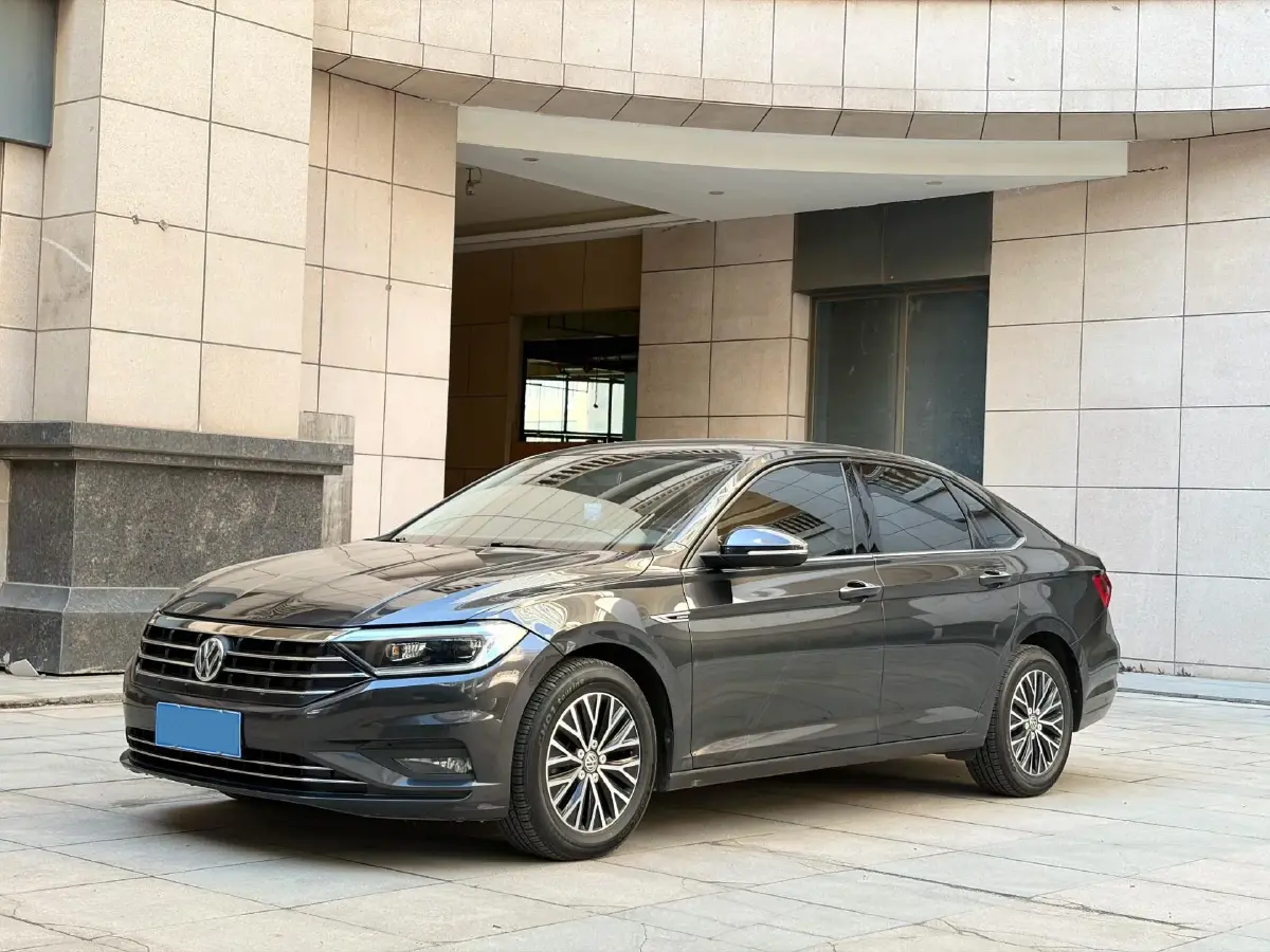 2020 Volkswagen Sagitar 1.4T 150HP L4 7DCT