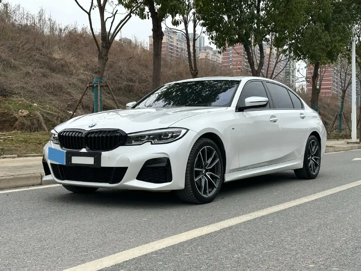 2022 BMW 3 Series 2.0T 156HP L4 8AT