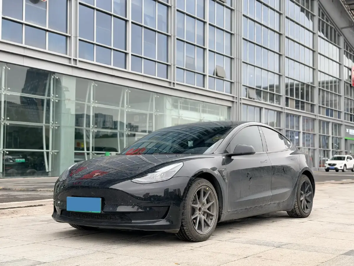 2022 Tesla Model 3 BEV 60KWH