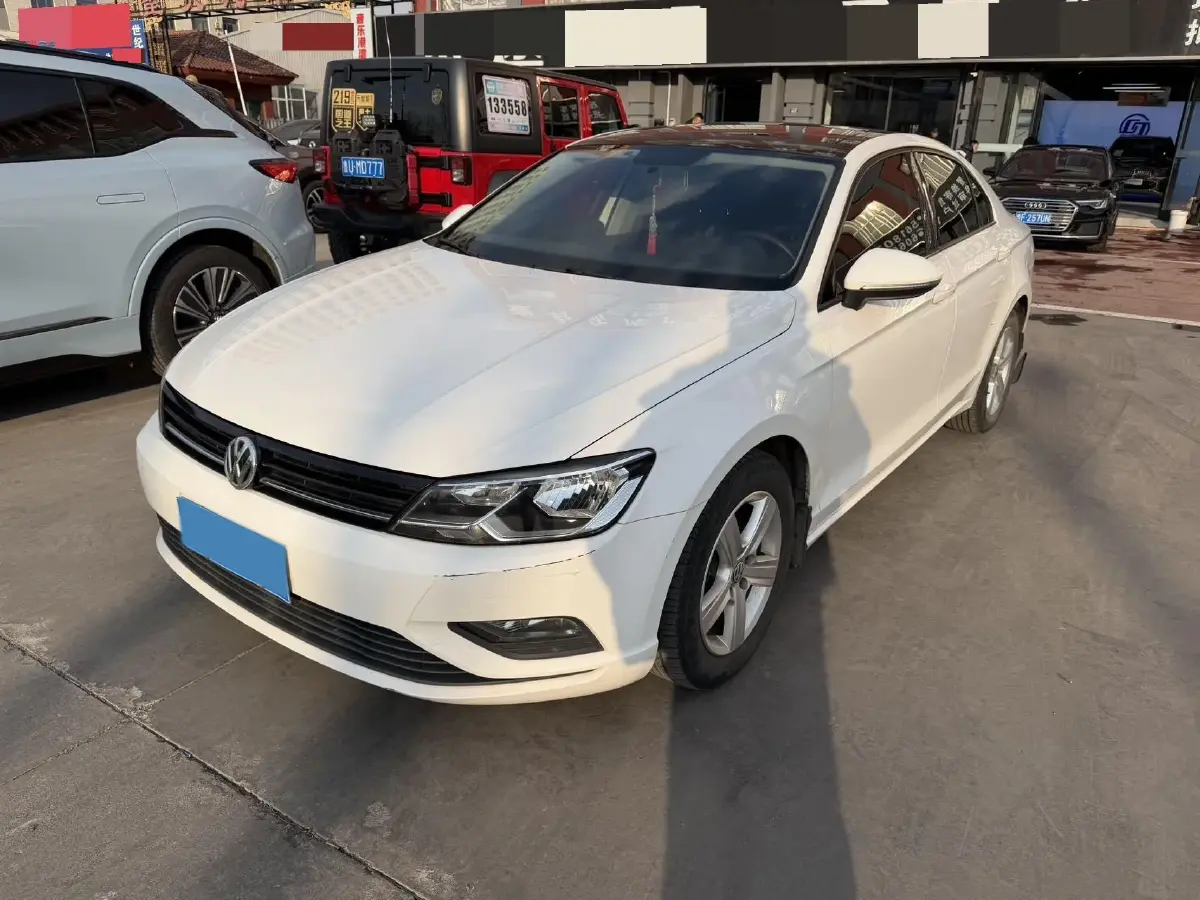 2017 Volkswagen Lamando 1.4T 131HP L4 7DCT