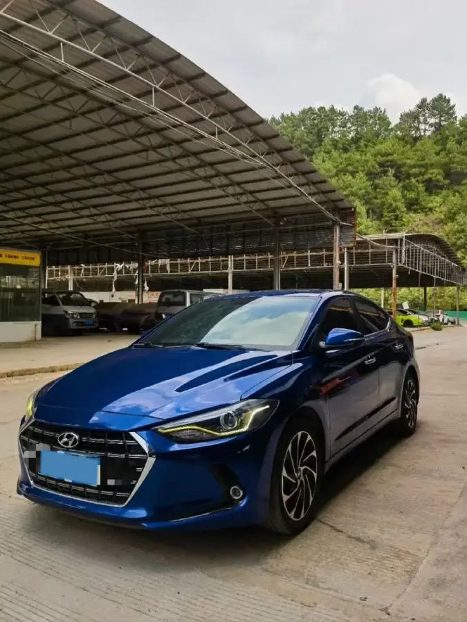 2019 Hyundai Elantra 1.4T 130HP L4 7DCT