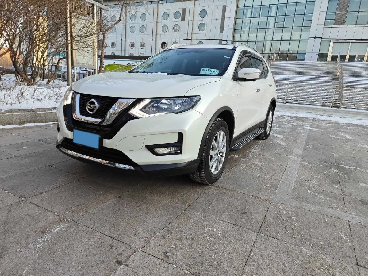 2023 Nissan X-Trail 2.0L 151HP L4 CVT