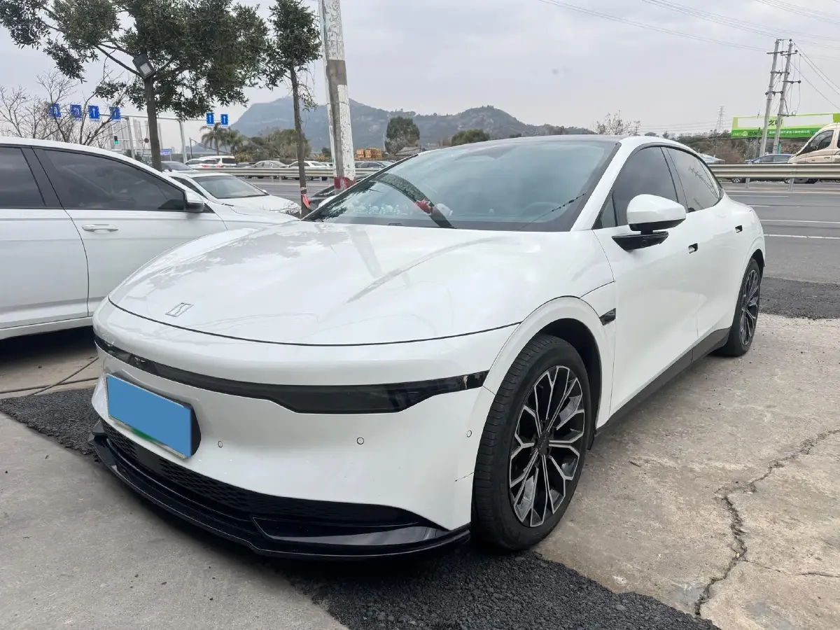 2024 Zeekr 007 BEV 75KWH