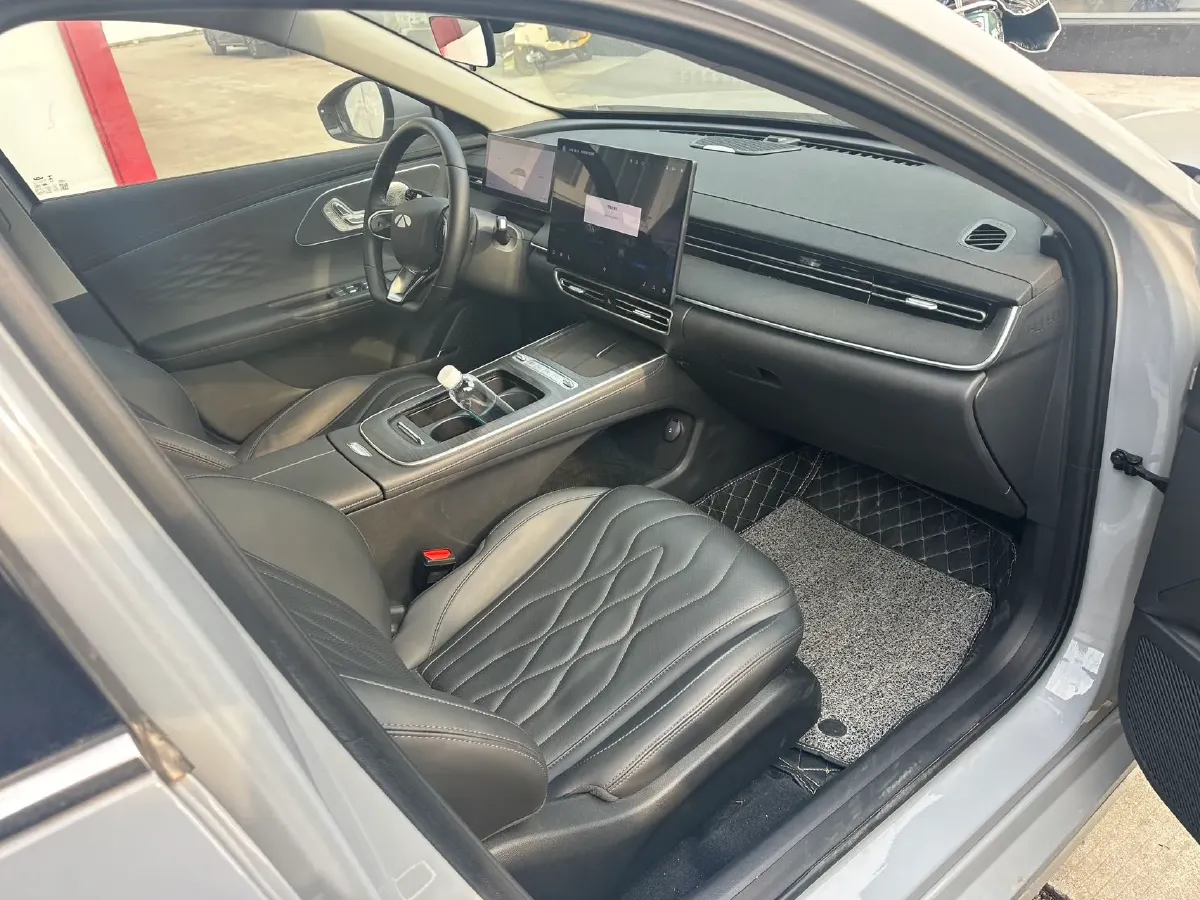 2025 Fulwin FulwinA8L 1.5T 156HP L4 1DHT PHEV 18.67KWH,autocango,china used car exporter,china ev exporter,chinese used car exporter,chinese used ev exporter