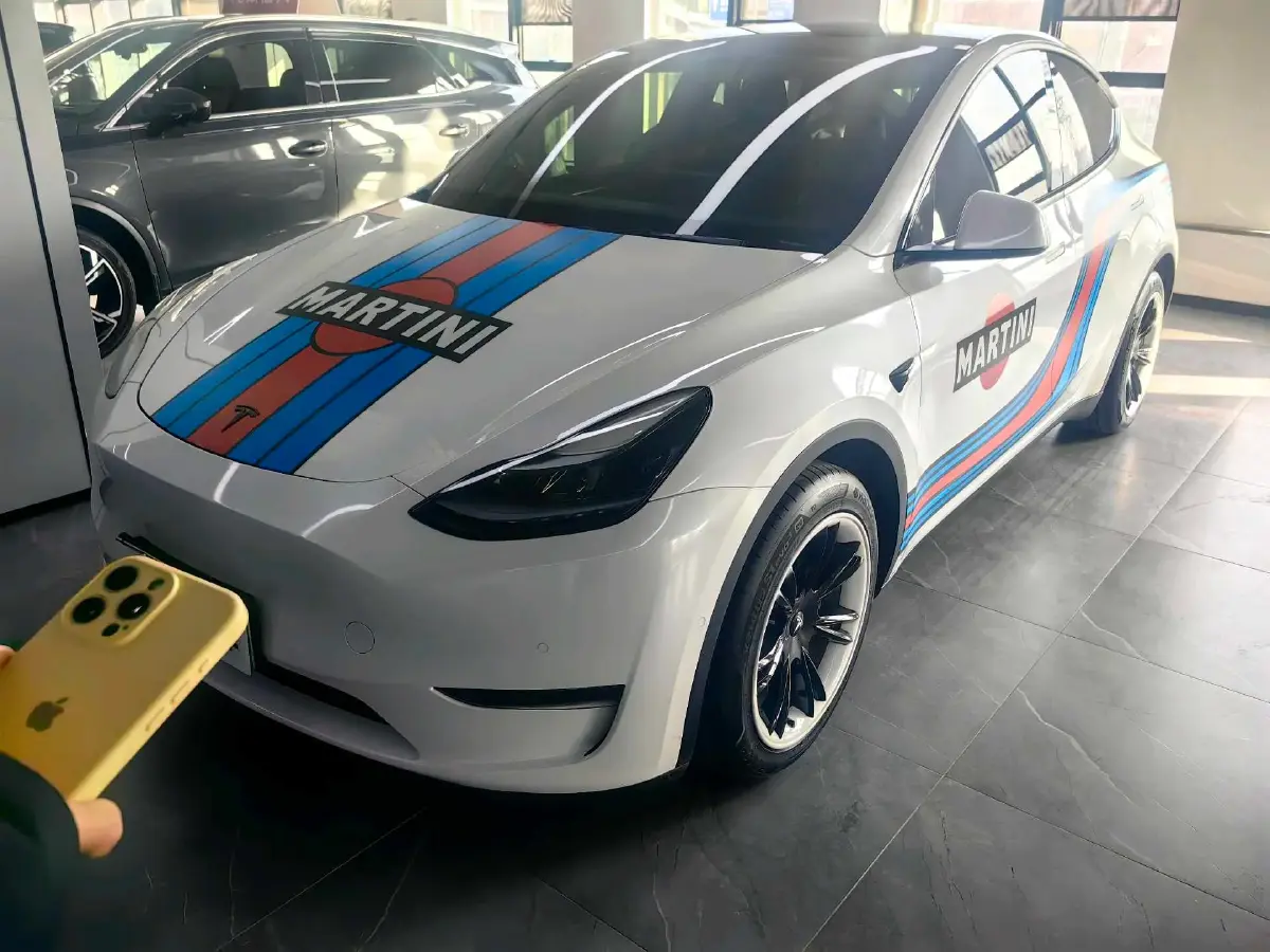 2021 Tesla Model Y BEV 60KWH