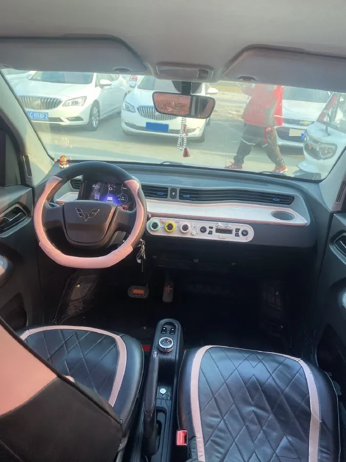 2022 LingBox uni BEV 11.52KWH,autocango,china used car exporter,china ev exporter,chinese used car exporter,chinese used ev exporter