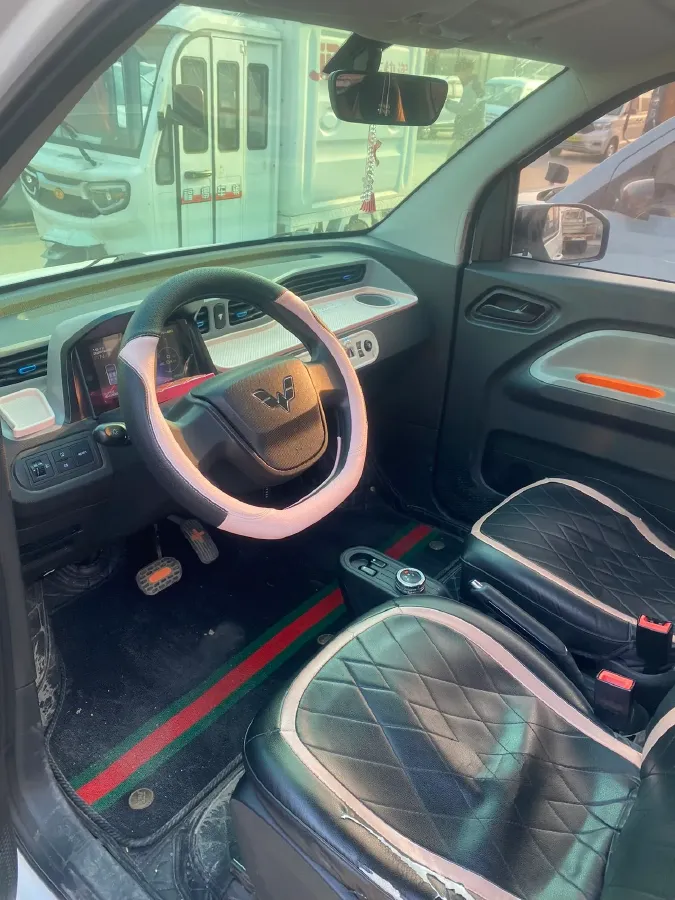 2022 LingBox uni BEV 11.52KWH,autocango,china used car exporter,china ev exporter,chinese used car exporter,chinese used ev exporter