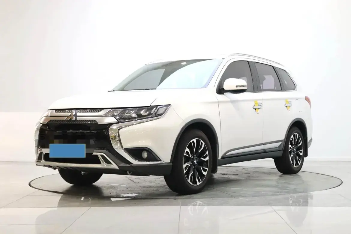 2019 Mitsubishi Outlander 2.4L 192HP L4 CVT