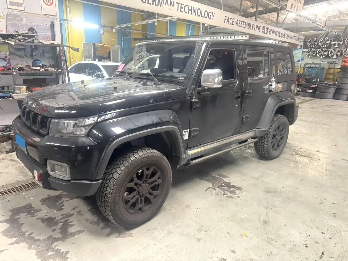 2023 Beijing BJ40 2.0T 224HP L4 8AT