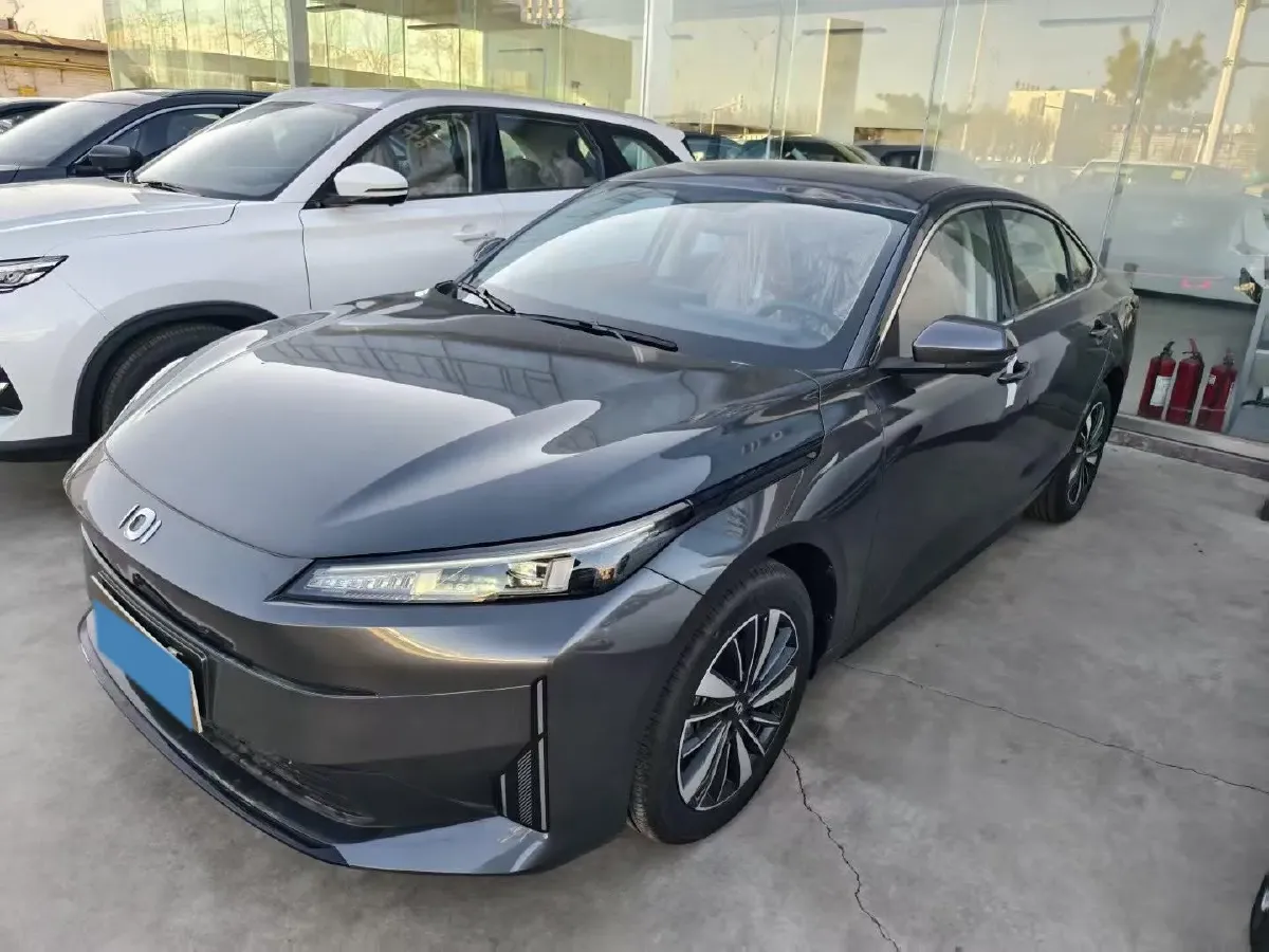 2025 ChangAn QiYuan A05 1.5L 98HP L4 E-CVT PHEV 18.4KWH,autocango,china used car exporter,china ev exporter,chinese used car exporter,chinese used ev exporter