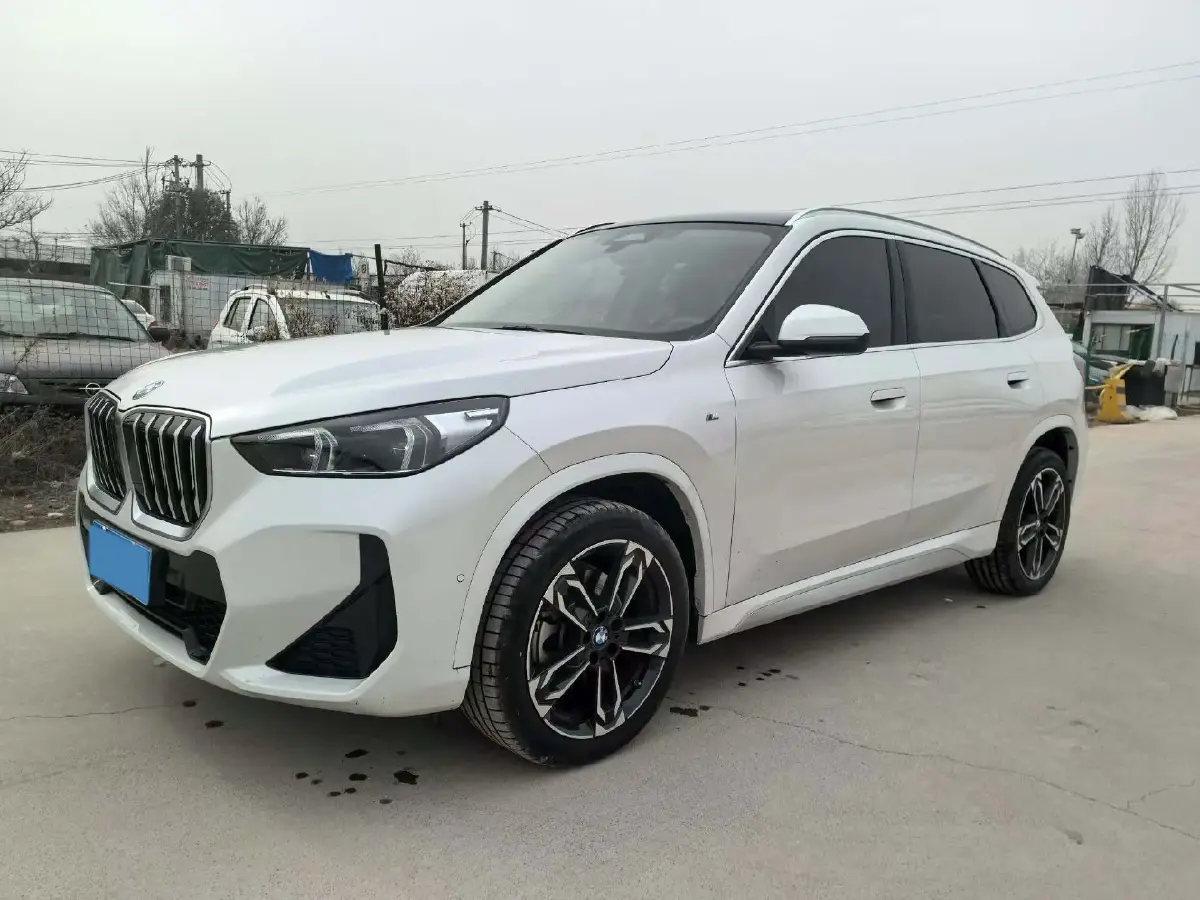 2024 BMW X1 2.0T 204HP L4 7DCT