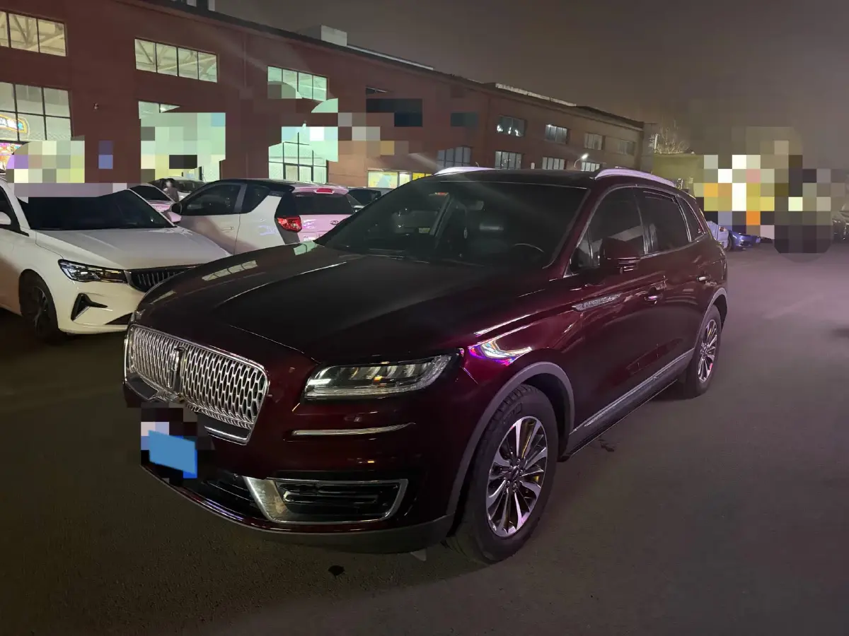2019 Lincoln Nautilus 2.0T 224HP L4 8AT
