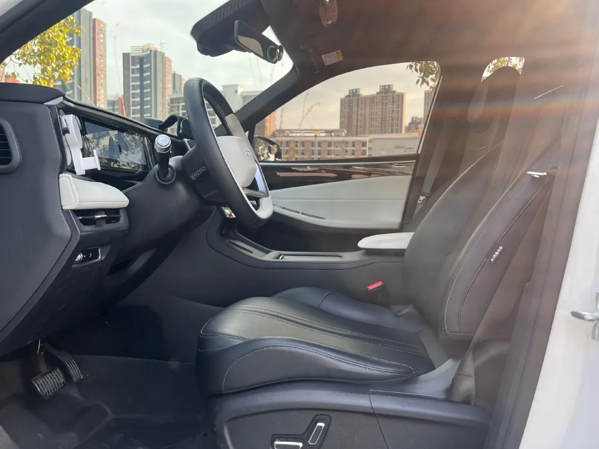 2024 Geely Galaxy L7 1.5T 163HP L4 3DHT PHEV 18.7KWH,autocango,china used car exporter,china ev exporter,chinese used car exporter,chinese used ev exporter