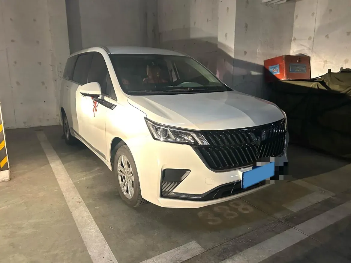 2022 WuLing JiaChen 1.5T 147HP L4 6MT,autocango,china used car exporter,china ev exporter,chinese used car exporter,chinese used ev exporter