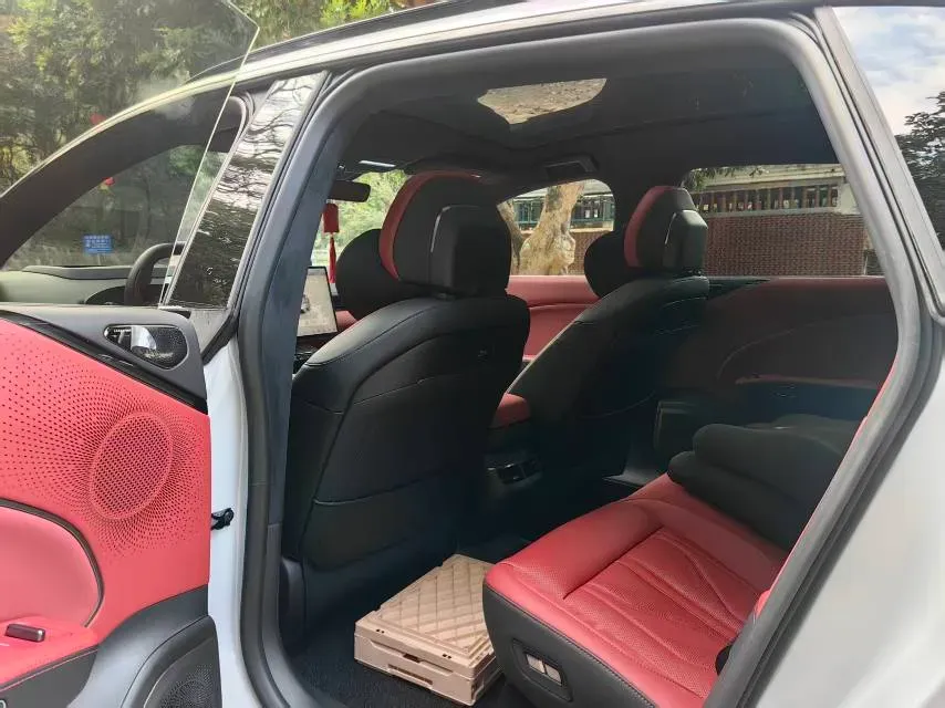 2025 Zeekr 007GT BEV 75KWH,autocango,china used car exporter,china ev exporter,chinese used car exporter,chinese used ev exporter