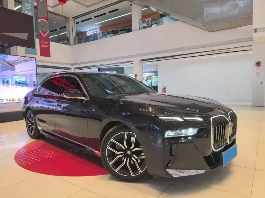 2023 BMW i7 BEV 101.7KWH,autocango,china used car exporter,china ev exporter,chinese used car exporter,chinese used ev exporter