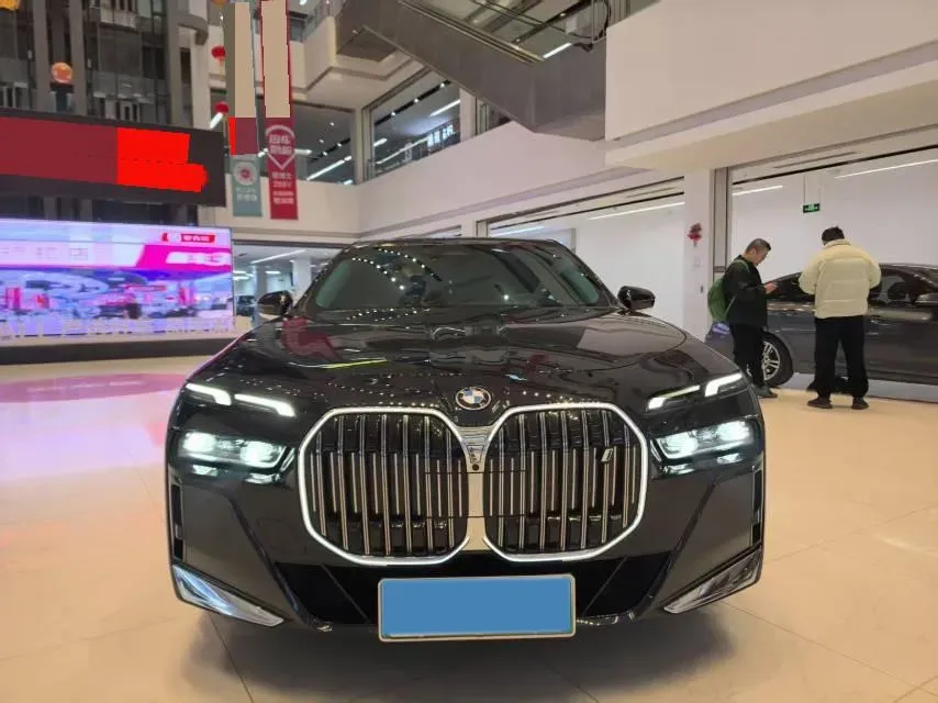 2023 BMW i7 BEV 101.7KWH,autocango,china used car exporter,china ev exporter,chinese used car exporter,chinese used ev exporter