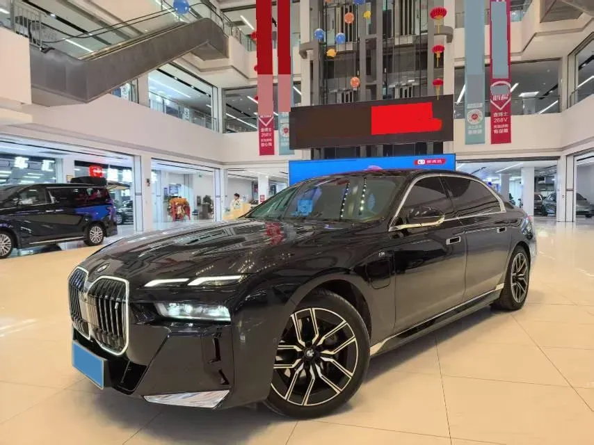 2023 BMW i7 BEV 101.7KWH,autocango,china used car exporter,china ev exporter,chinese used car exporter,chinese used ev exporter