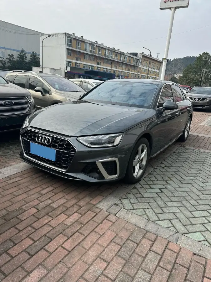 2020 Audi A4L 2.0T 150HP L4 7DCT