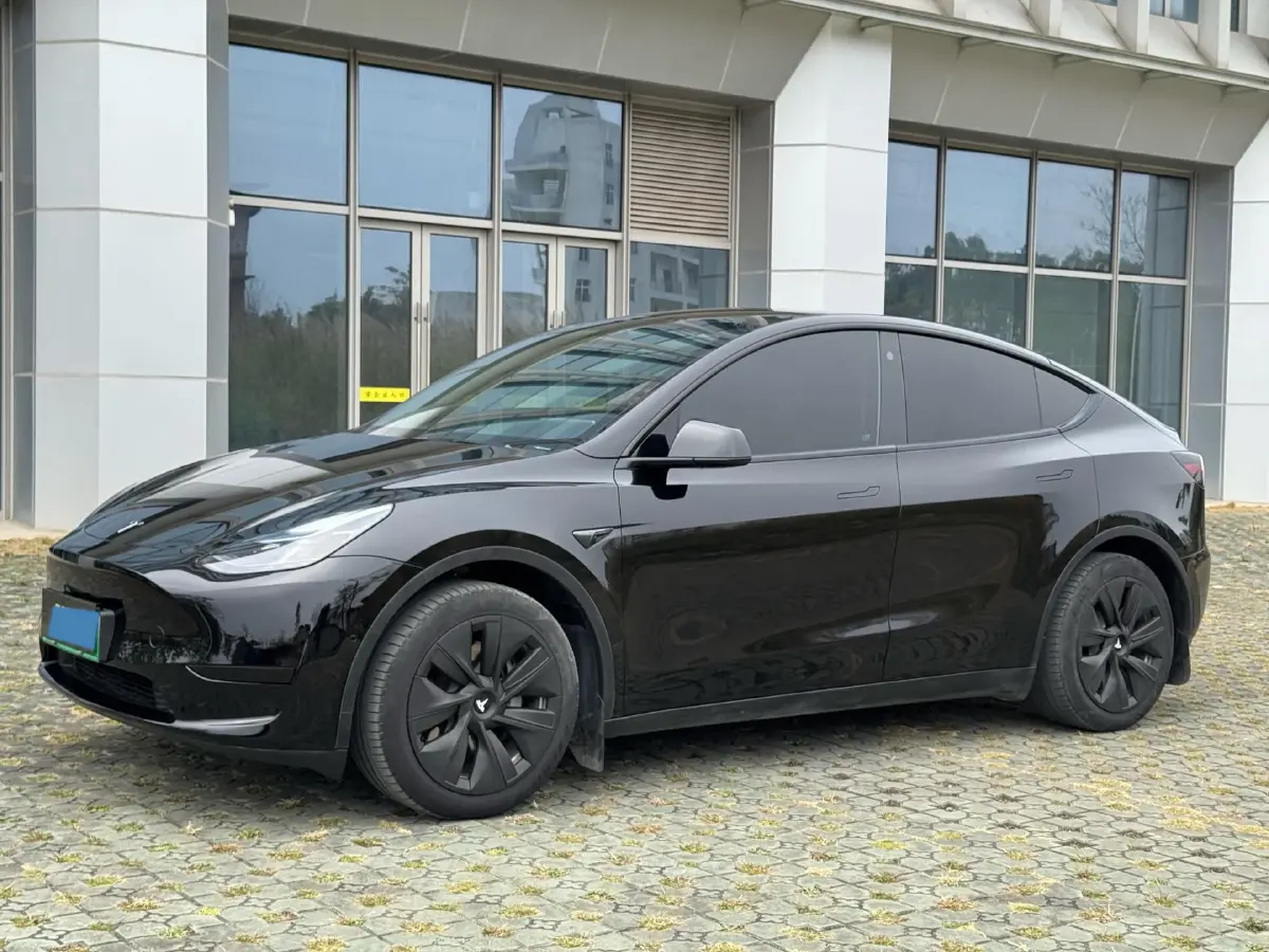 2022 Tesla Model Y BEV 60KWH
