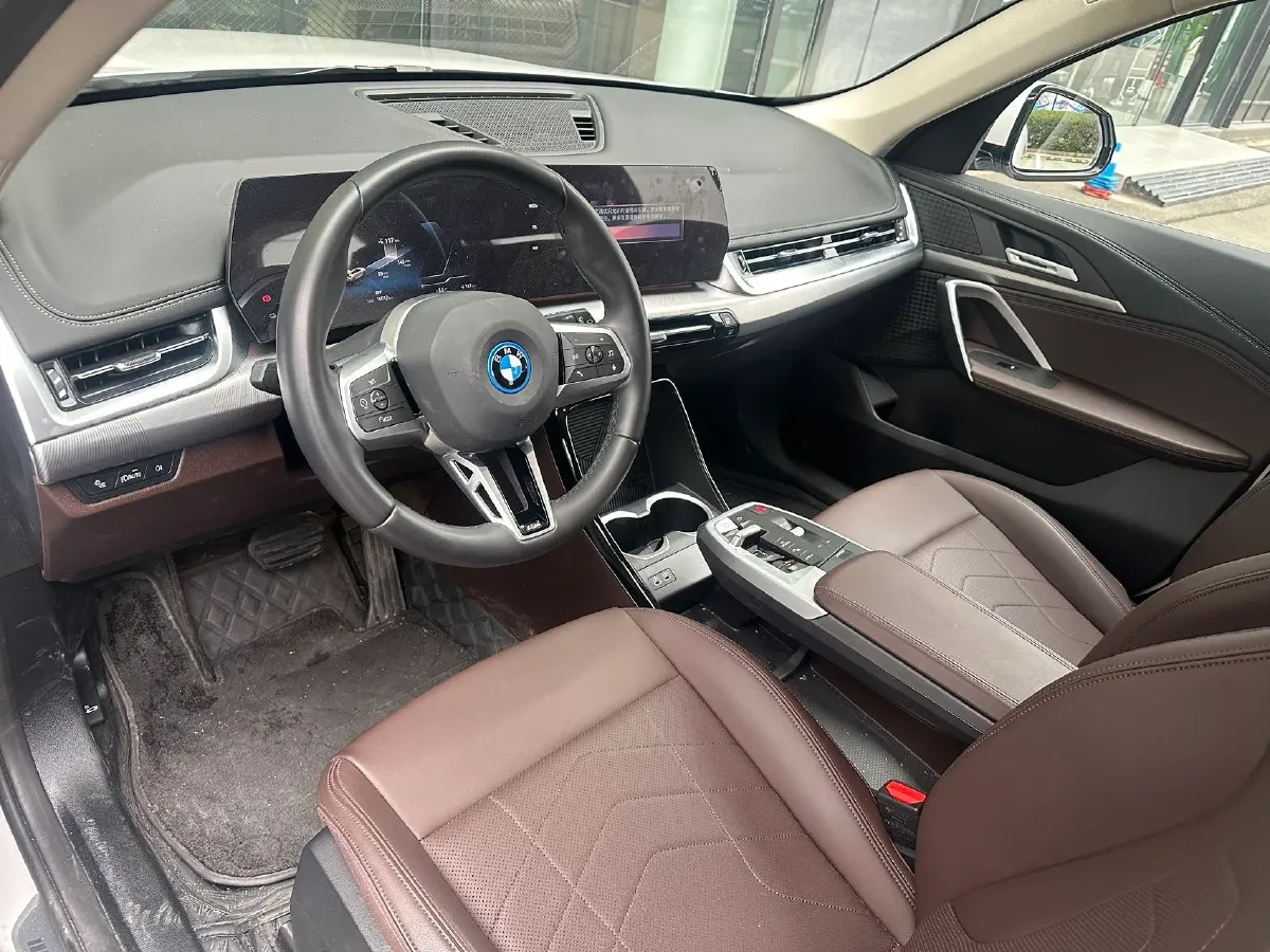 2025 Iveco 3.0T 179HP L4 8AT,autocango,china used car exporter,china ev exporter,chinese used car exporter,chinese used ev exporter