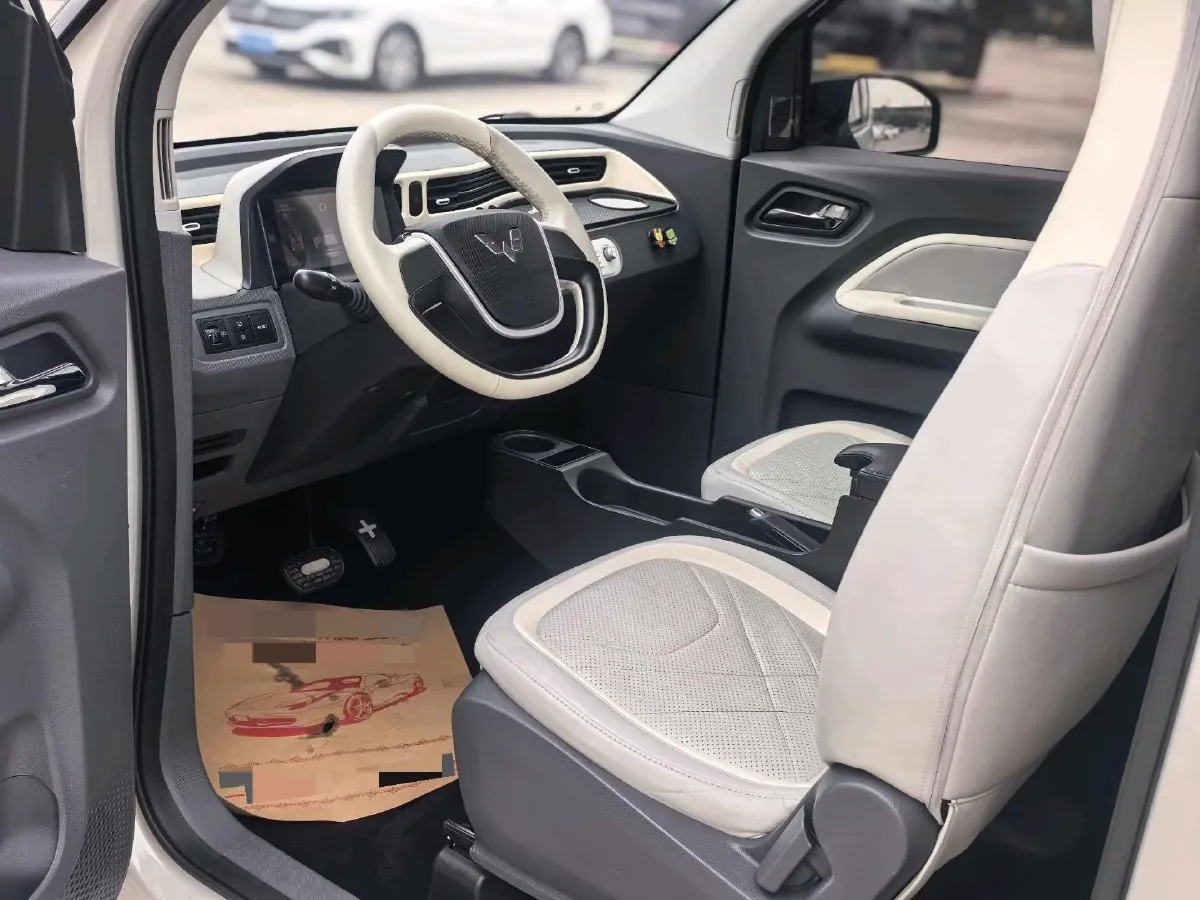 2022 LingBox uni BEV 11.52KWH,autocango,china used car exporter,china ev exporter,chinese used car exporter,chinese used ev exporter