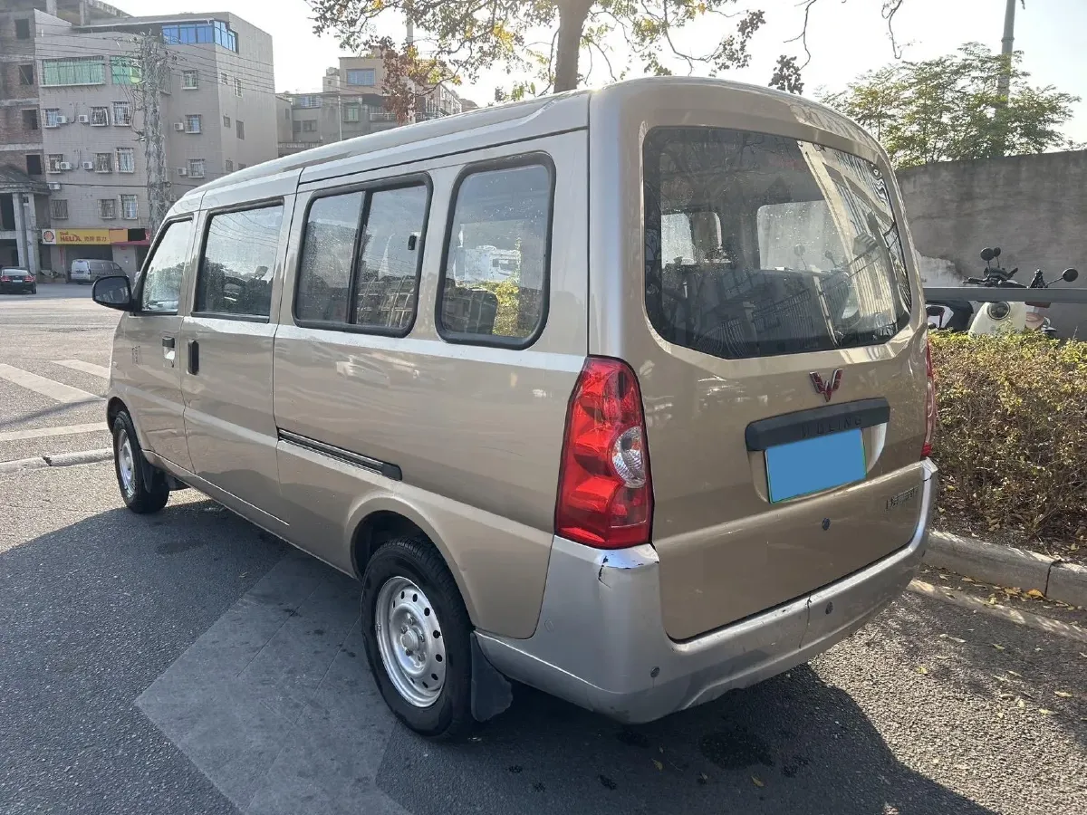 2022 WuLing RongGuang Mini Truck EV BEV 41.5KWH,autocango,china used car exporter,china ev exporter,chinese used car exporter,chinese used ev exporter