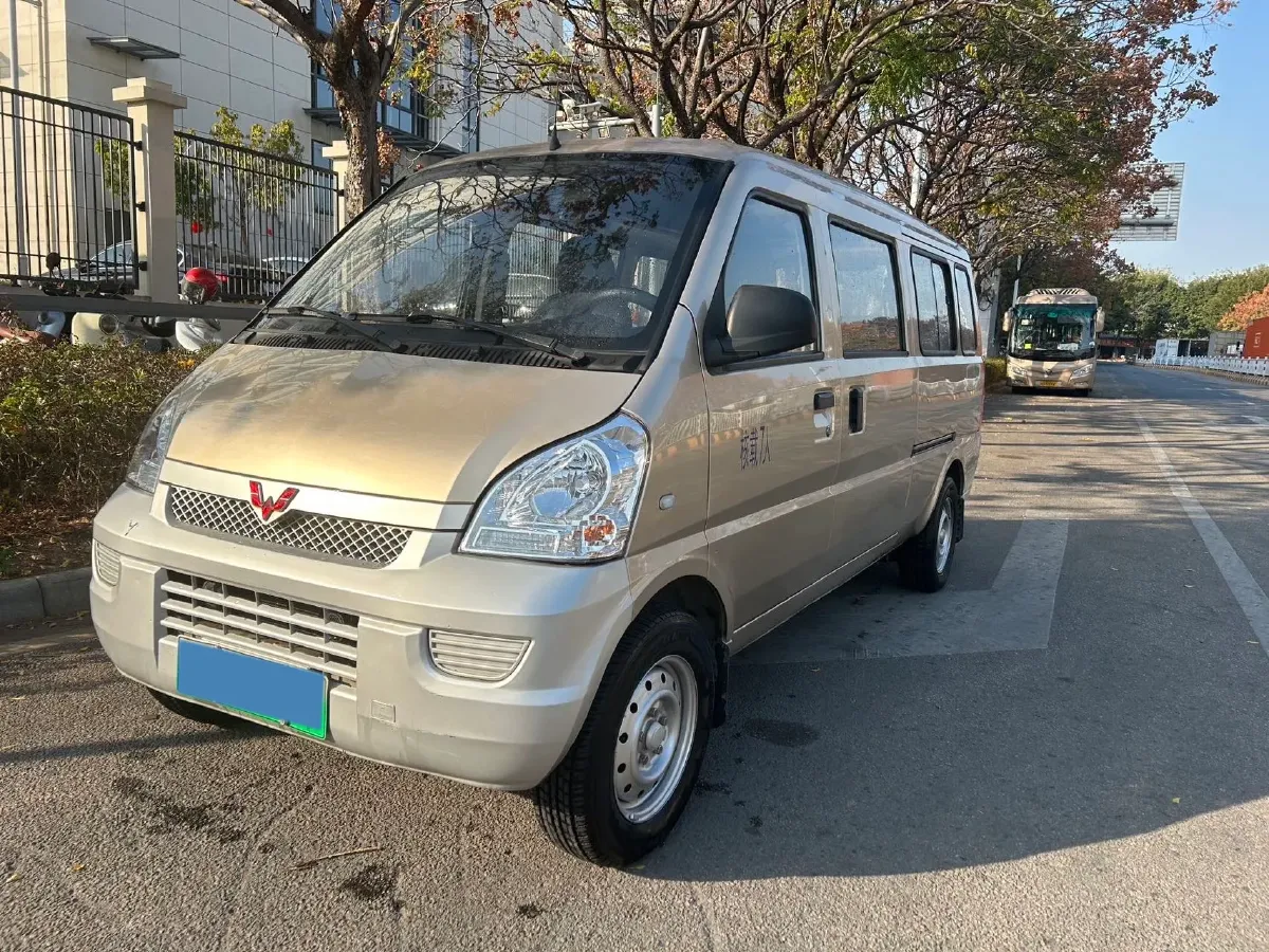 2022 WuLing RongGuang Mini Truck EV BEV 41.5KWH,autocango,china used car exporter,china ev exporter,chinese used car exporter,chinese used ev exporter