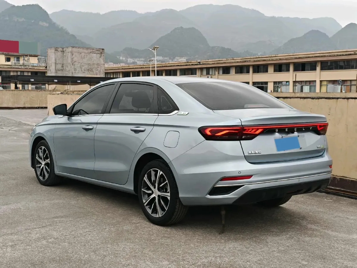 2022 Geely Emgrand L HiP 1.5T 181HP L4 3DHT PHEV 15.5KWH,autocango,china used car exporter,china ev exporter,chinese used car exporter,chinese used ev exporter
